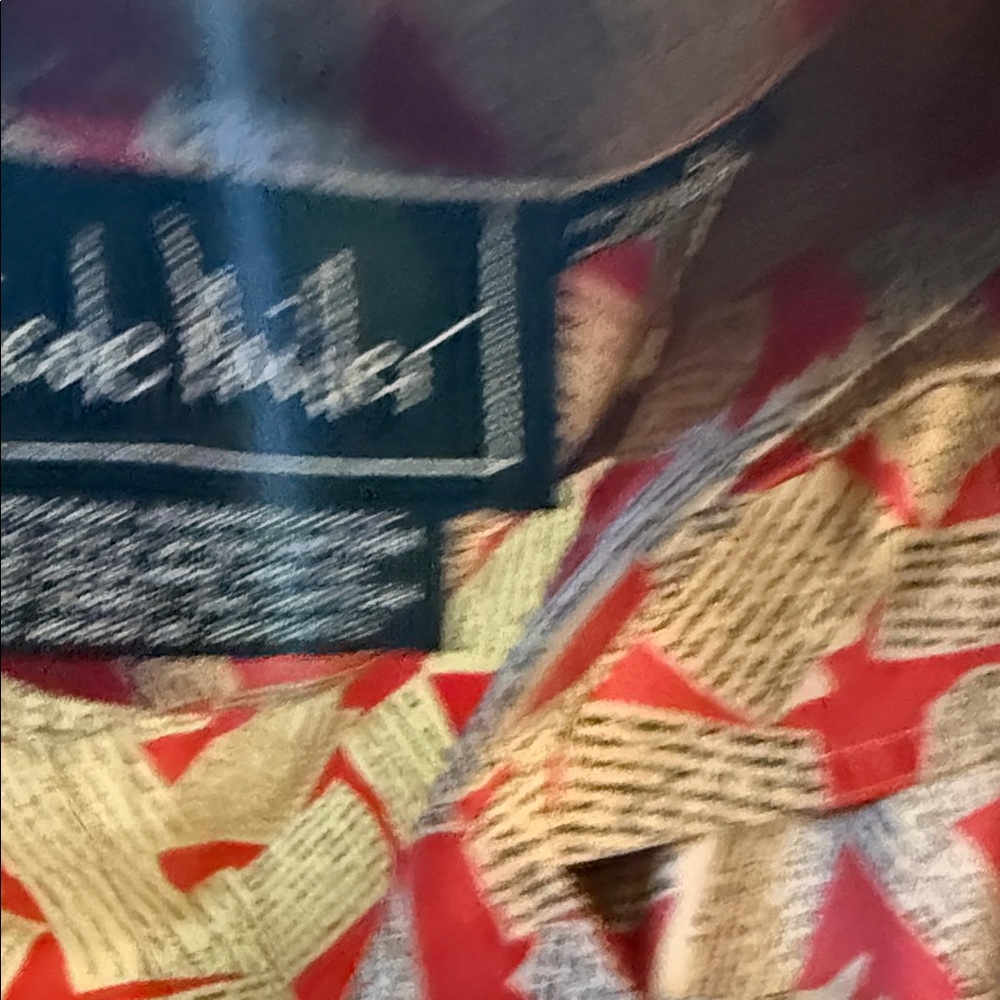 Nicole Miller Red and Cream Textured Blouse 100 silk made in Korea - Picture 3 of 12